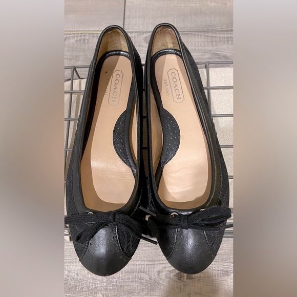 Coach Black Flats - Picture 2 of 11